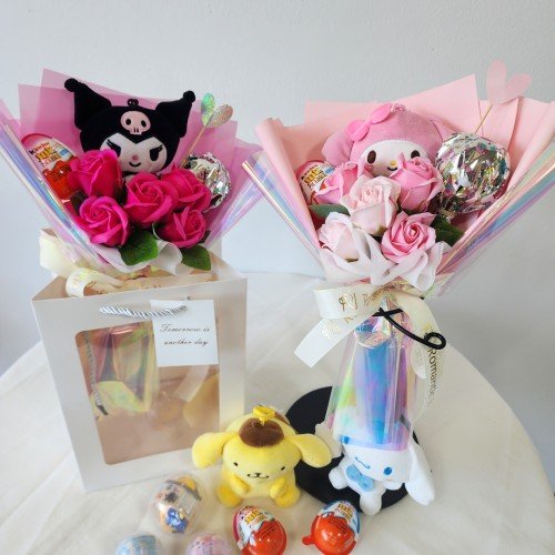 인형꽃다발 시나모롤 산리오 졸업 어린이선물 캡슐토이 킨더조이 오로라포장