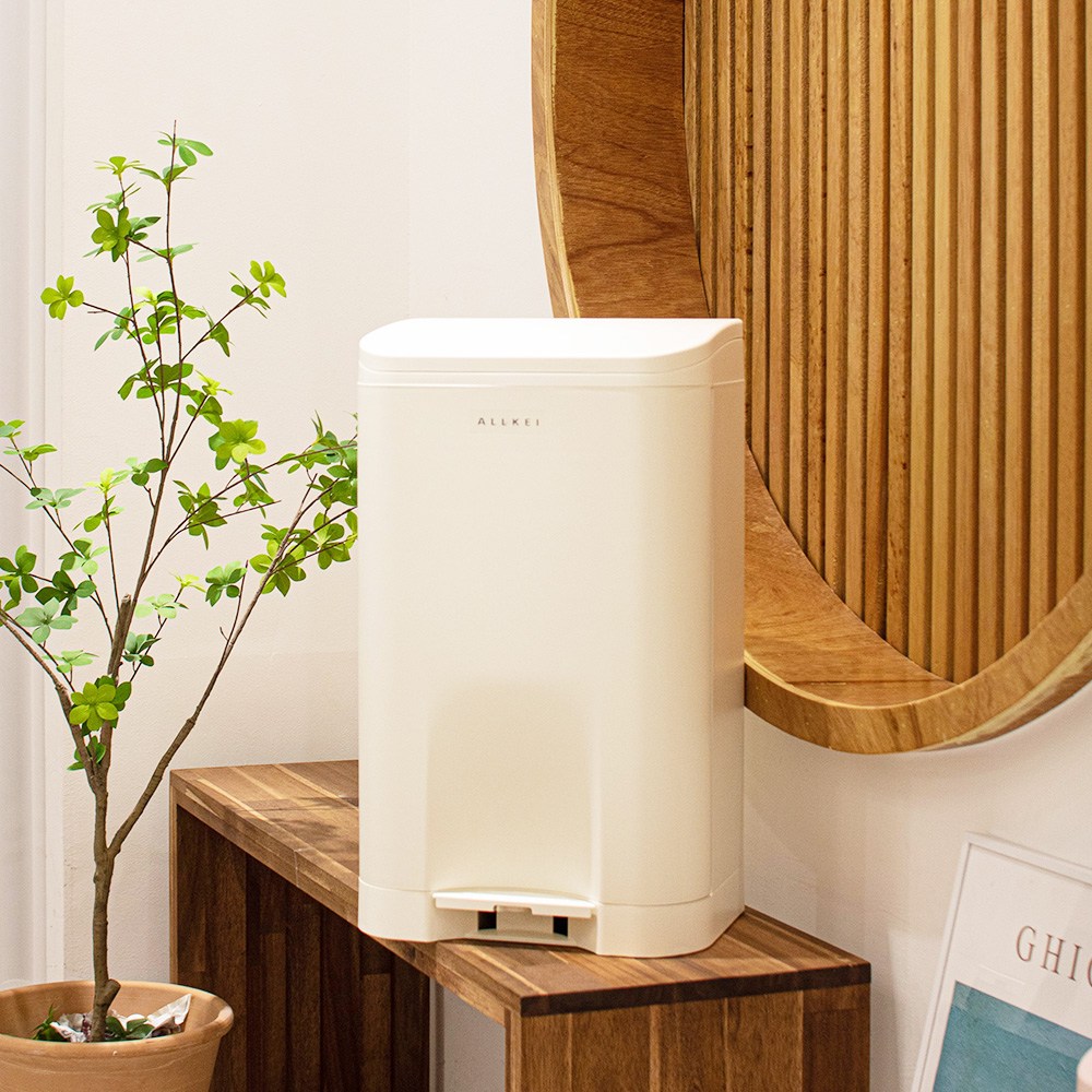 여름철 똥 기저귀 냄새, 이제 안녕! 육아맘 필수템 기저귀 휴지통 (냄새 완벽 차단 매직캔) 직접 써보니 다르네!